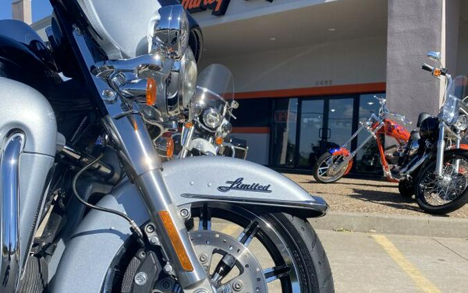 2019 HARLEY-DAVIDSON® FLHTKL ULTRA LIMITED LOW