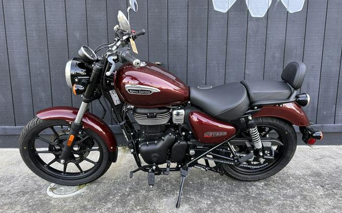 2023 Royal Enfield Meteor 350 Stellar Red