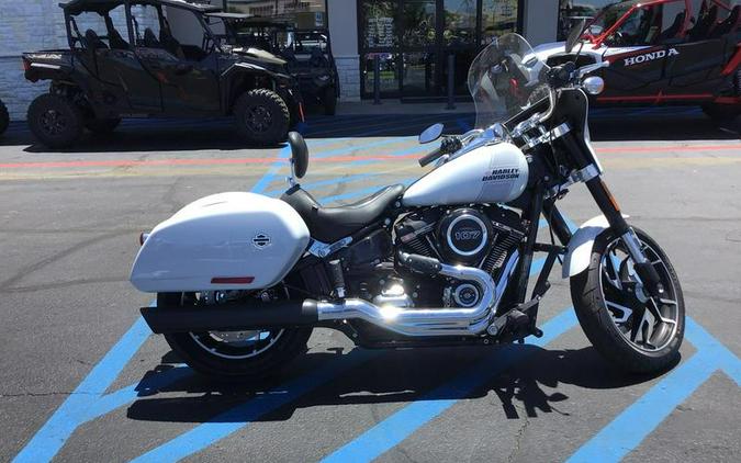 2021 Harley-Davidson Sport Glide Review: Two-Wheeled Convertible