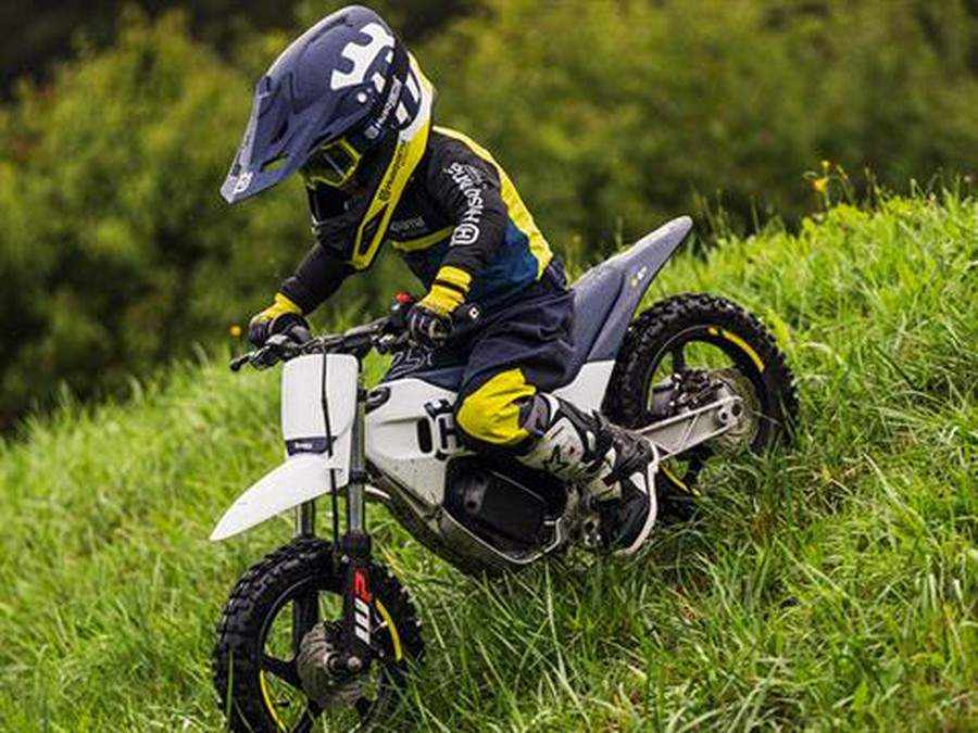 2025 Husqvarna EE 2