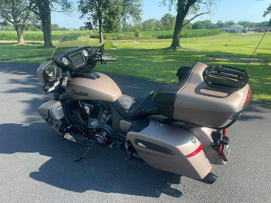 2025 Indian Motorcycle Roadmaster® PowerPlus Dark Horse® with 112 and PowerBand Audio Package