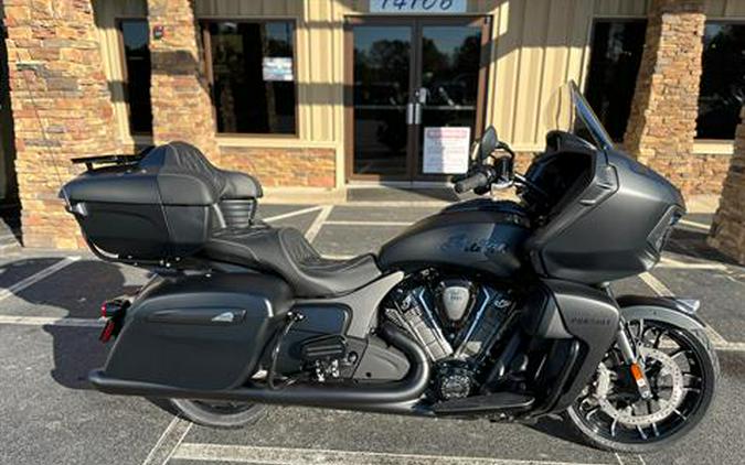 2023 Indian Motorcycle Pursuit® Dark Horse® with Premium Package