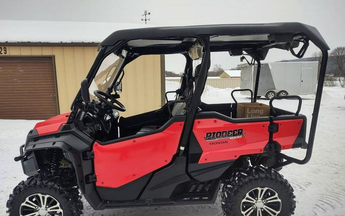 2018 Honda Pioneer 1000 5 - Deluxe
