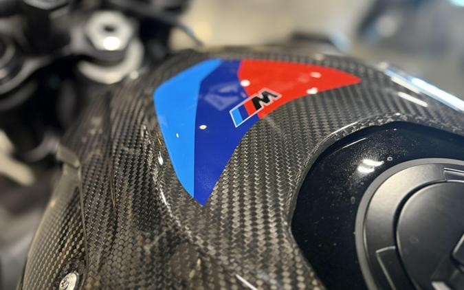 2026 BMW M 1000 R