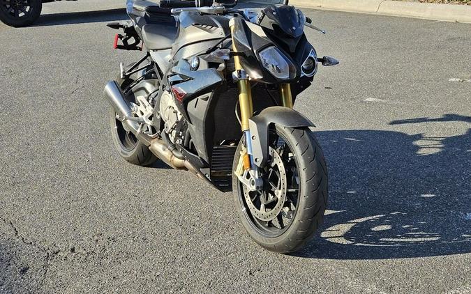 2016 BMW S 1000 R Black Storm Metallic