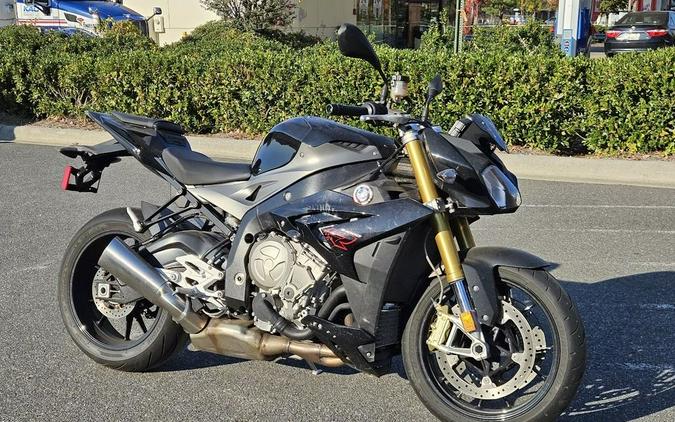 2016 BMW S 1000 R Black Storm Metallic