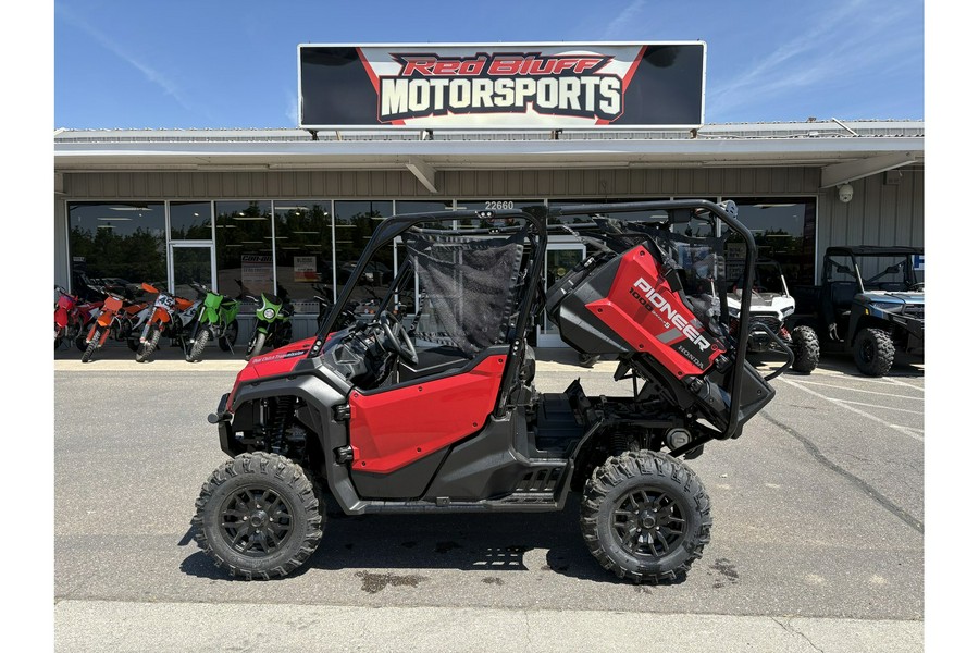 2025 Honda Pioneer 1000-5 Deluxe