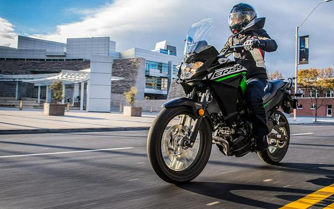 2025 Kawasaki Versys®-X 300 ABS