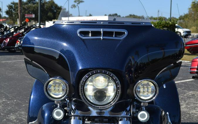 2014 Harley-Davidson® Tri Glide® Ultra - FLHTCUTG