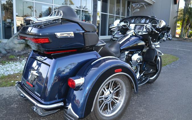2014 Harley-Davidson® Tri Glide® Ultra - FLHTCUTG