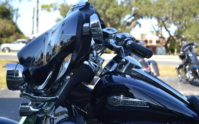 2014 Harley-Davidson® Tri Glide® Ultra - FLHTCUTG