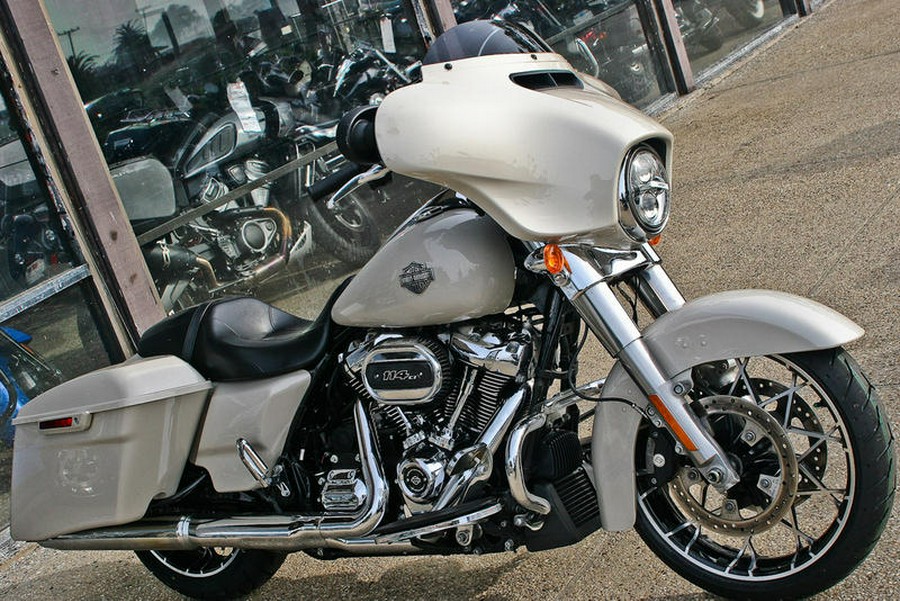 2022 Harley-Davidson® FLHXS - Street Glide® Special