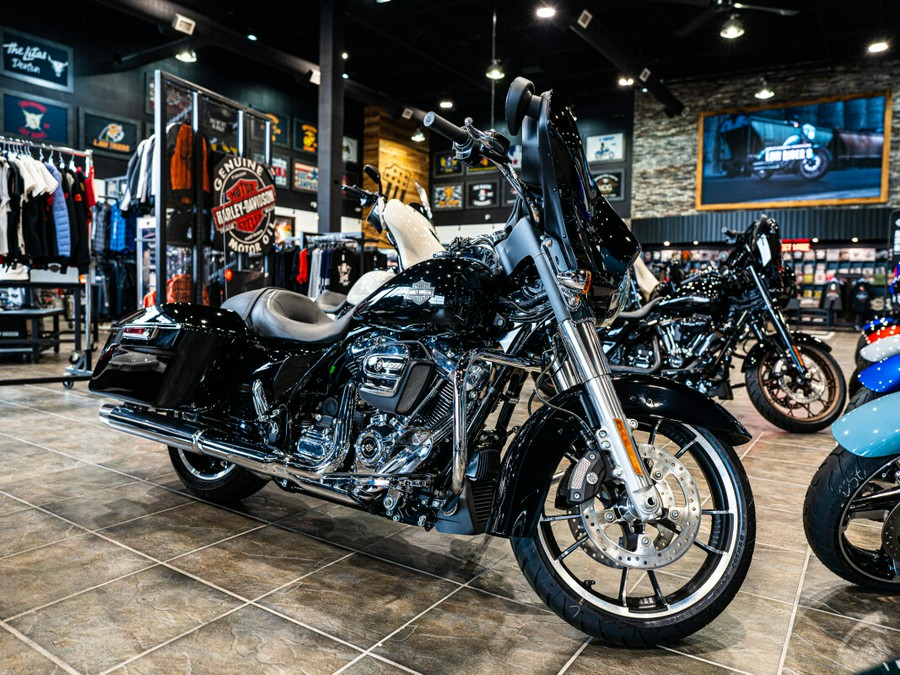 2023 Harley-Davidson Street Glide BLACK