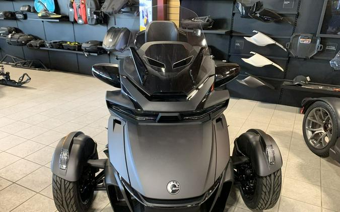 2023 Can-Am® Spyder RT Limited Dark Wheels