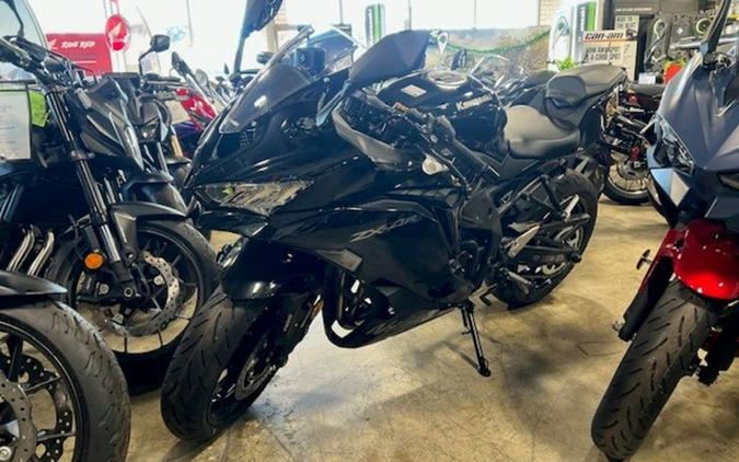 2026 Kawasaki Ninja ZX-4R ABS