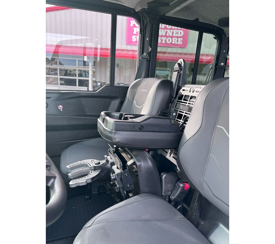 2025 Can-Am Defender MAX Limited HD10