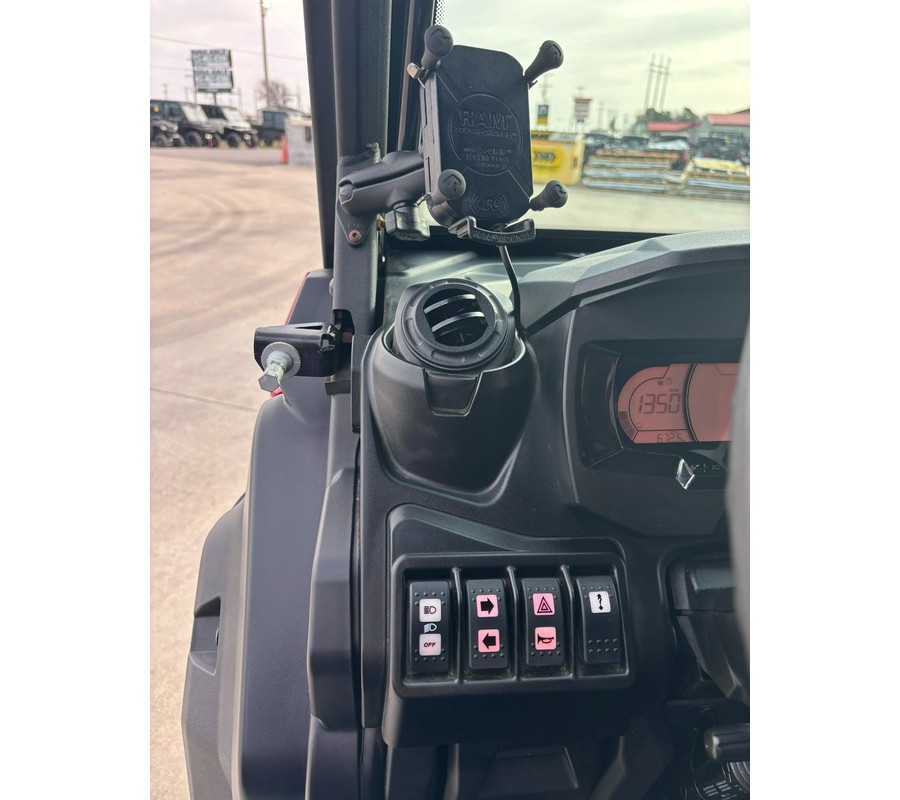 2025 Can-Am Defender MAX Limited HD10