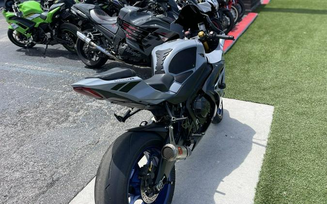 2022 Suzuki GSX-R 1000R