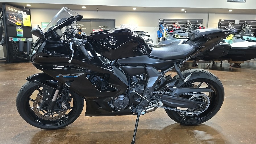 2023 Yamaha YZF-R7