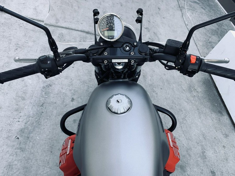 2018 Moto Guzzi V7 III Rough