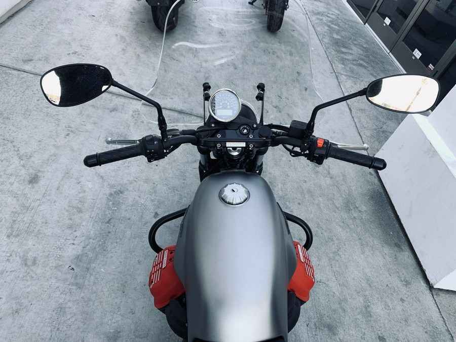 2018 Moto Guzzi V7 III Rough