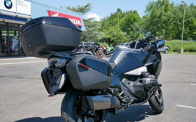 2026 BMW R 1300 RT Triple Black 1300 RT