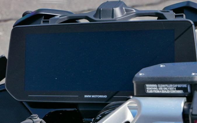 2026 BMW R 1300 RT Triple Black 1300 RT