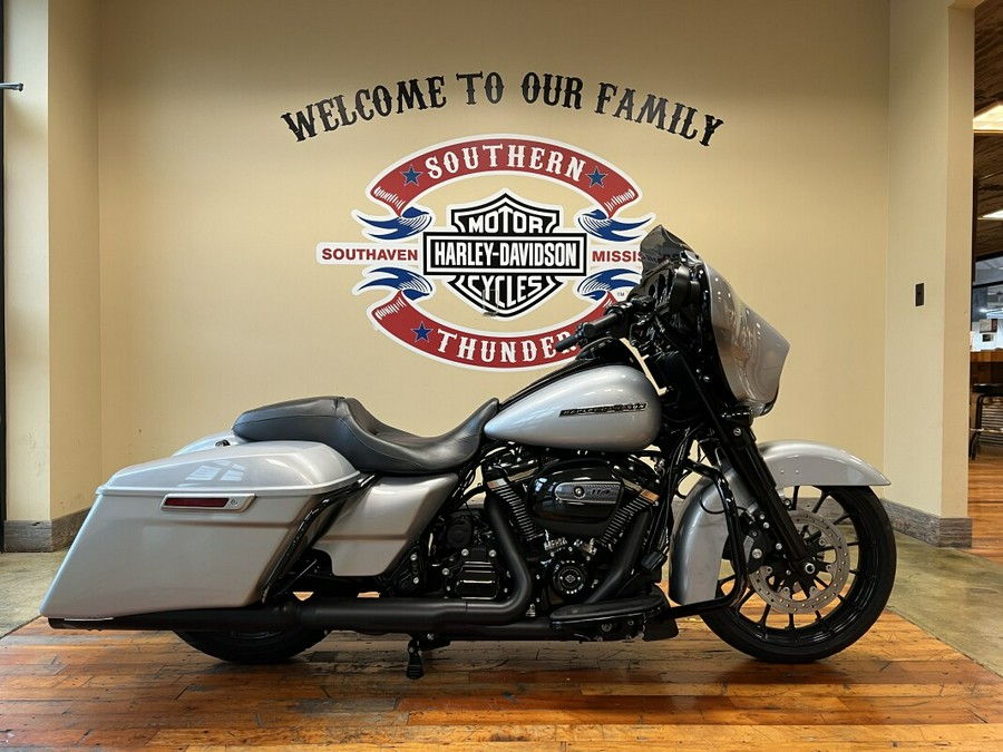 Used 2019 Harley-Davidson Street Glide Special Grand American Touring Motorcycle For Sale Near Memphis, TN