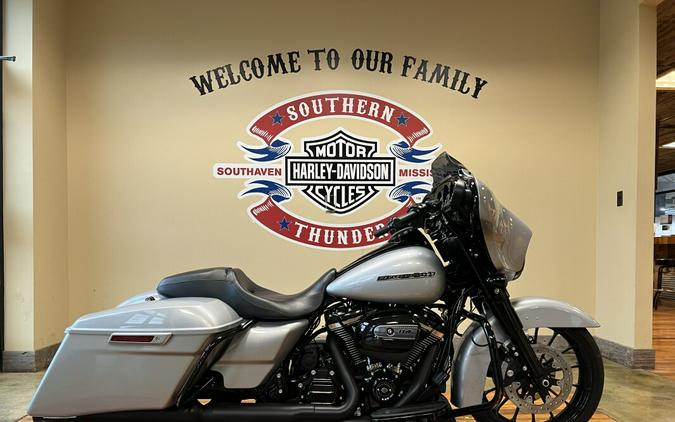 Used 2019 Harley-Davidson Street Glide Special Grand American Touring Motorcycle For Sale Near Memphis, TN