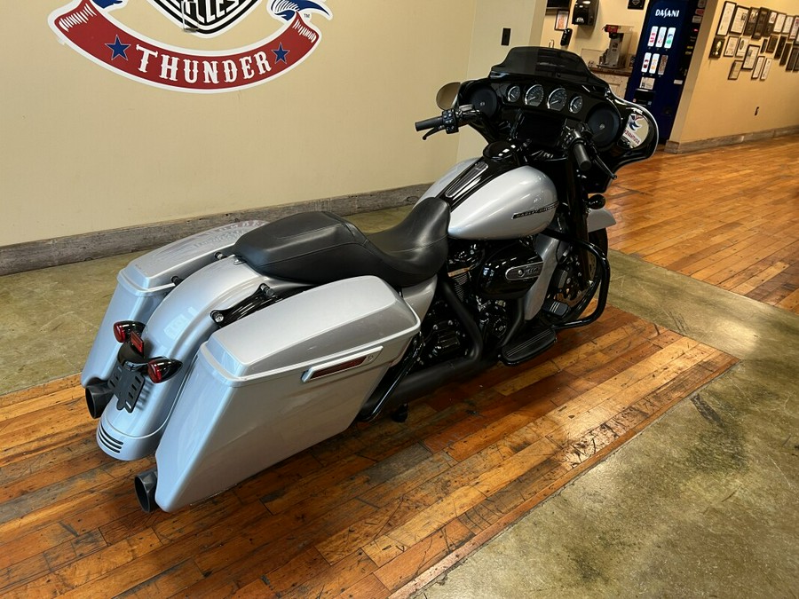 Used 2019 Harley-Davidson Street Glide Special Grand American Touring Motorcycle For Sale Near Memphis, TN