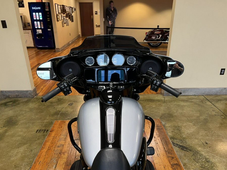 Used 2019 Harley-Davidson Street Glide Special Grand American Touring Motorcycle For Sale Near Memphis, TN