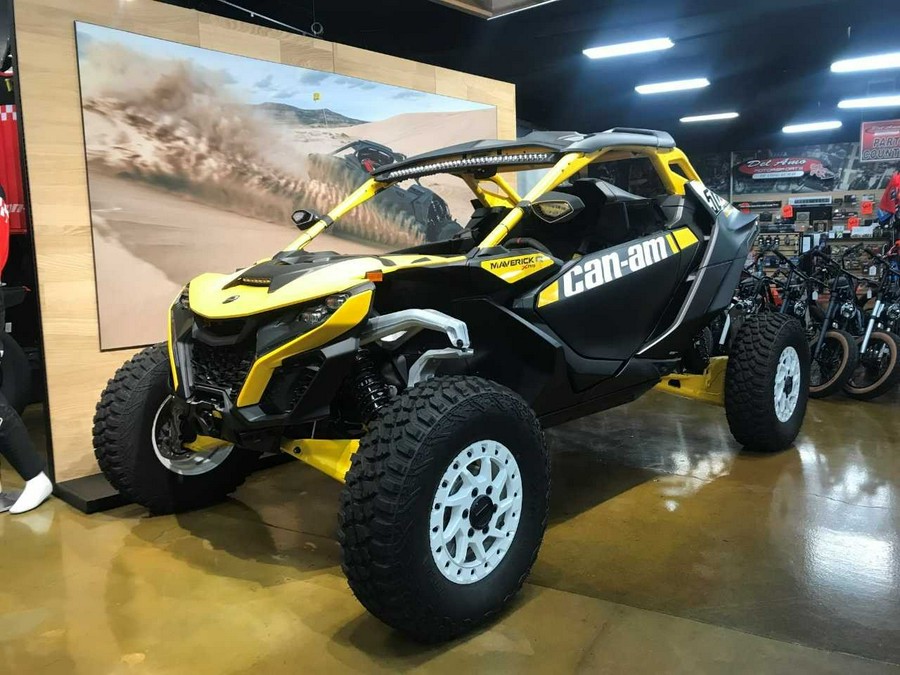 2024 Can-am MAVERICK R X RS WITH SMART-SHOX 999T DCT