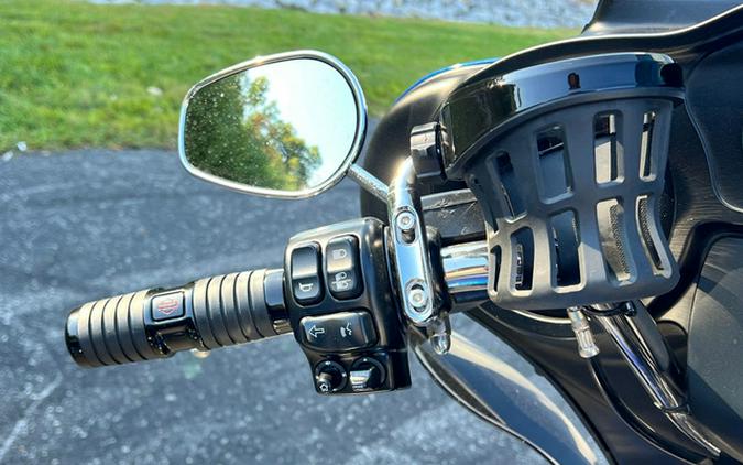 2016 Harley-Davidson FLHTCU - Electra Glide Ultra Classic