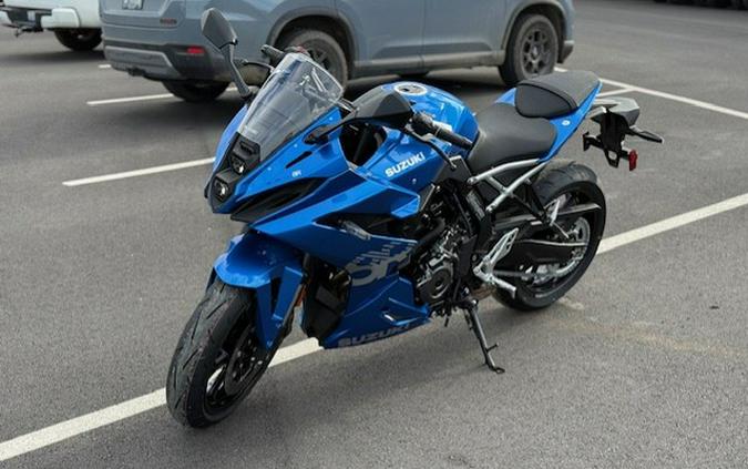 2026 Suzuki GSX800FRQM6