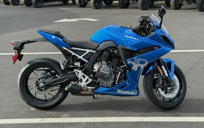 2026 Suzuki GSX800FRQM6