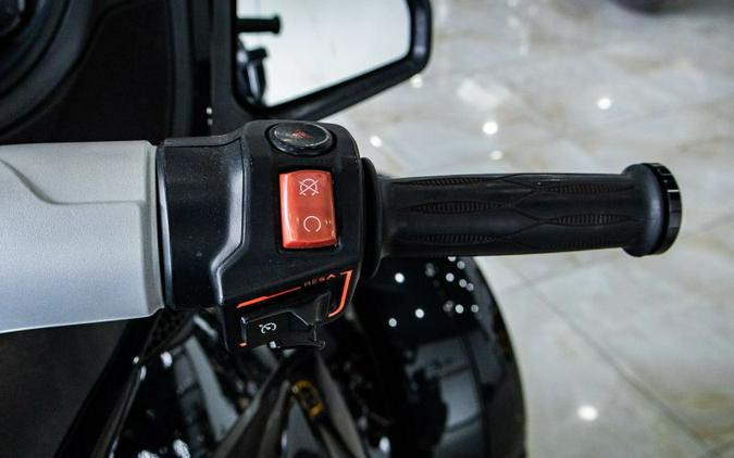 2014 Can-Am Spyder RT-S SM6