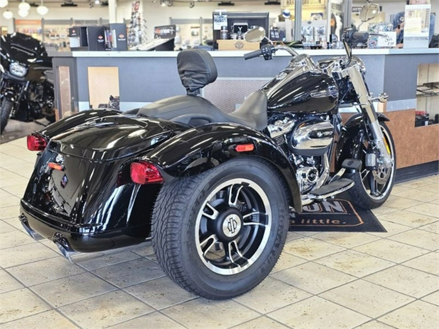 2021 Harley-Davidson Freewheeler