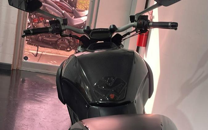 2011 Ducati Diavel Carbon