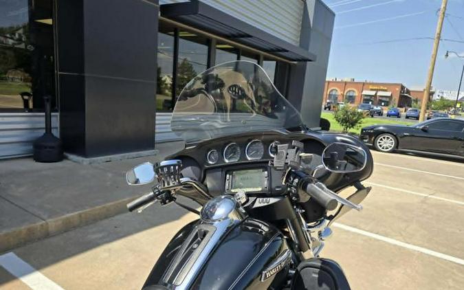 2017 Harley-Davidson® FLHTCU - Electra Glide® Ultra Classic®