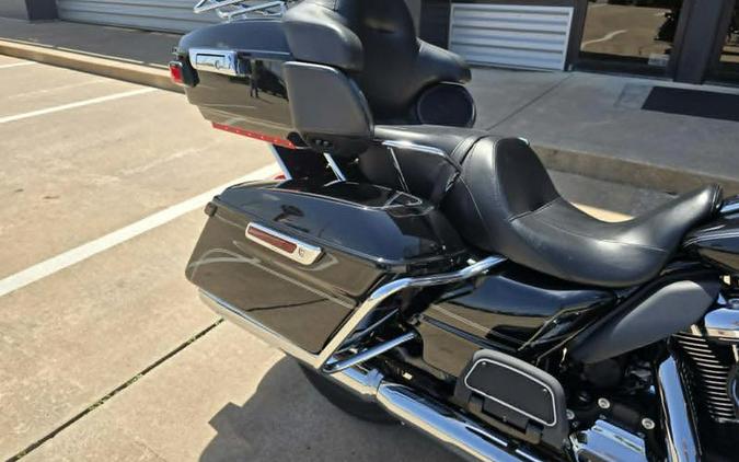 2017 Harley-Davidson® FLHTCU - Electra Glide® Ultra Classic®