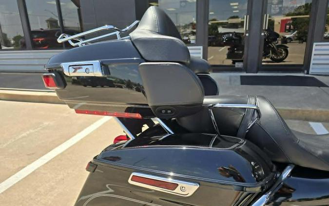 2017 Harley-Davidson® FLHTCU - Electra Glide® Ultra Classic®