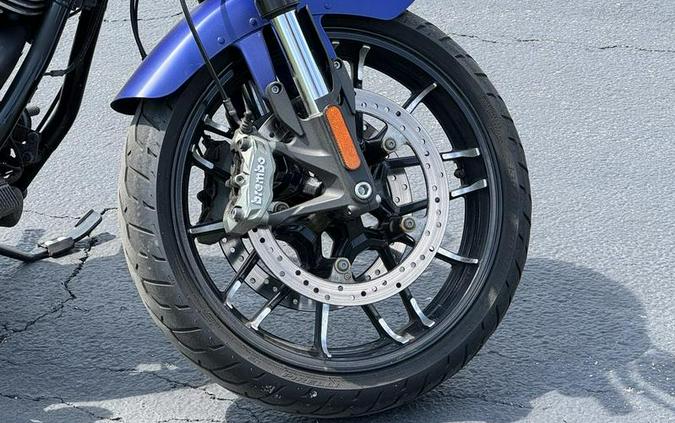 2023 Indian Motorcycle® Sport Chief Icon Spirit Blue Smoke