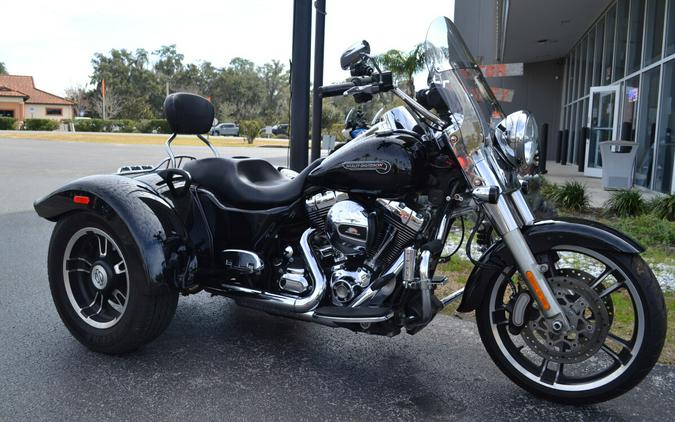 2015 Harley-Davidson® Freewheeler™ Vivid Black - FLRT