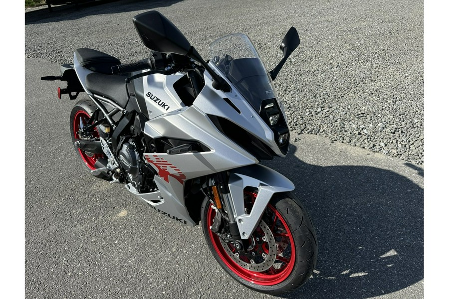 2024 GSX-8R - Suzuki