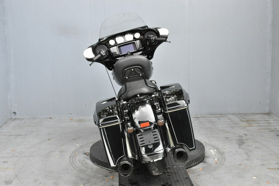 2022 Harley-Davidson Street Glide Special