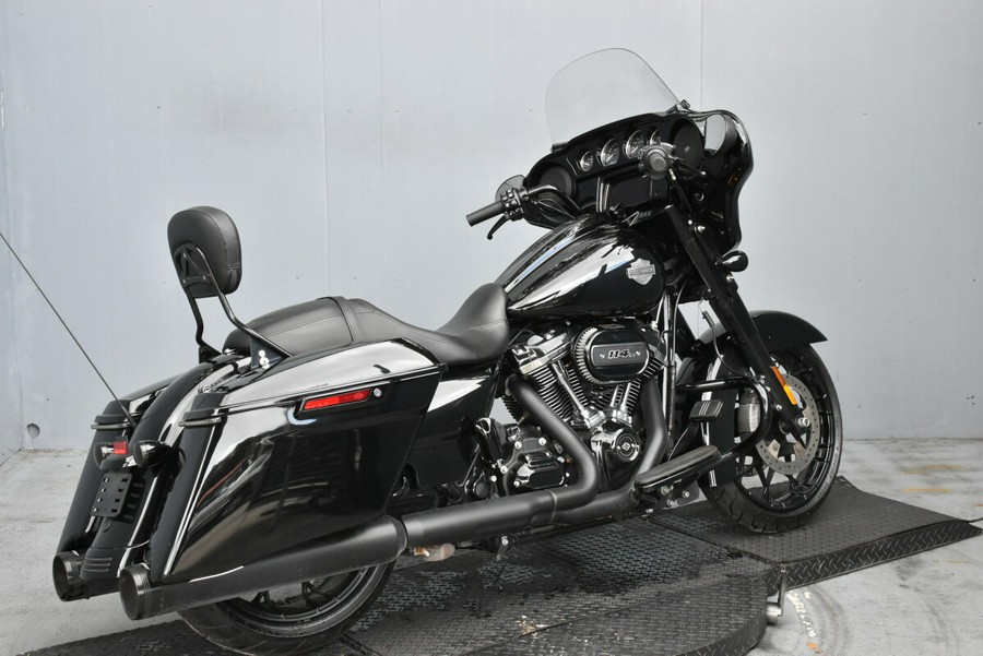 2022 Harley-Davidson Street Glide Special