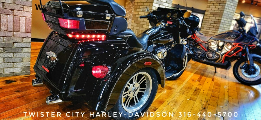 USED 2013 Harley-Davidson® Tri Glide™ Ultra Classic®, FLHTCUTG