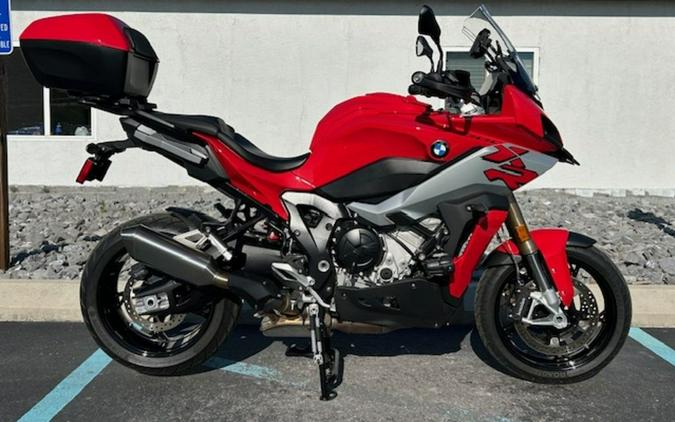 2021 BMW S 1000 XR Racing Red