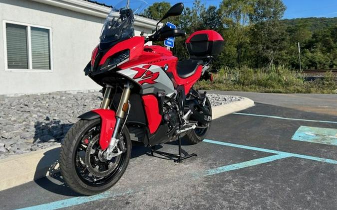 2021 BMW S 1000 XR Racing Red