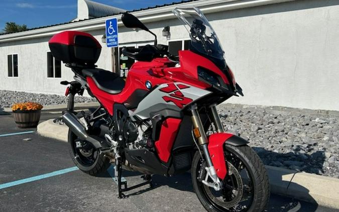 2021 BMW S 1000 XR Racing Red